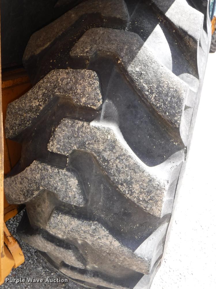 image for item DD0873 2004 Case 580 Super M backhoe