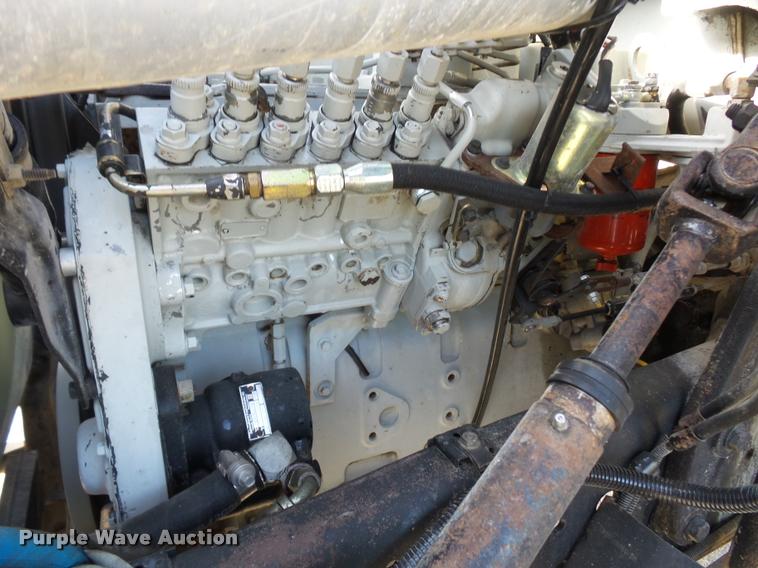 image for item DD1561 1998 Ford F800 truck cab and chassis