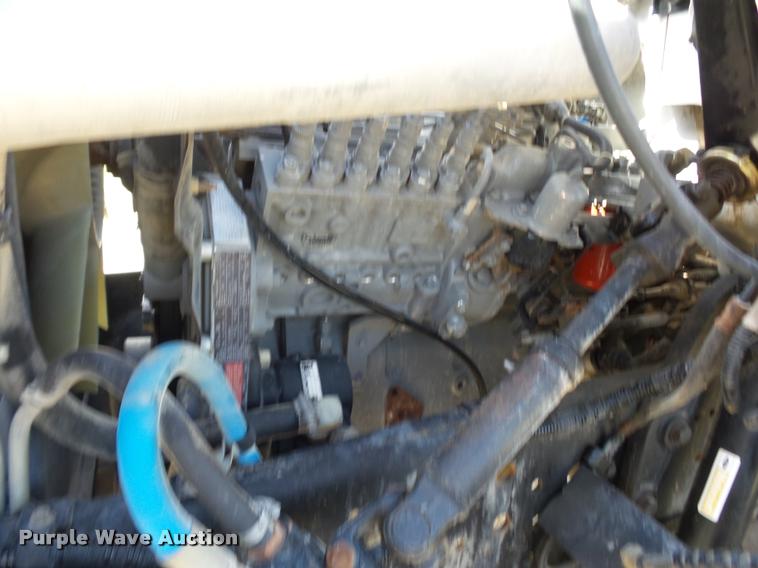 image for item DD1562 1997 Ford F800 truck cab and chassis