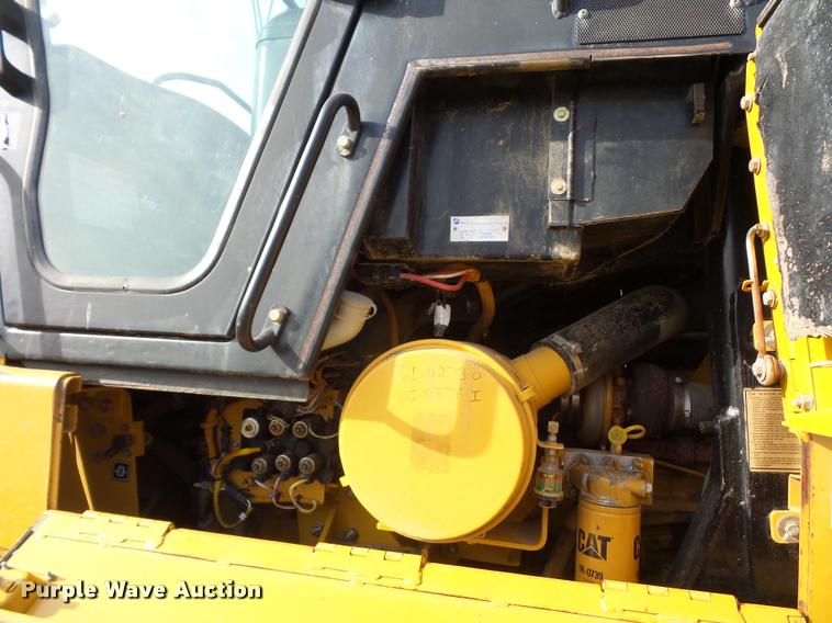 image for item DD1567 2004 Caterpillar 963C track loader