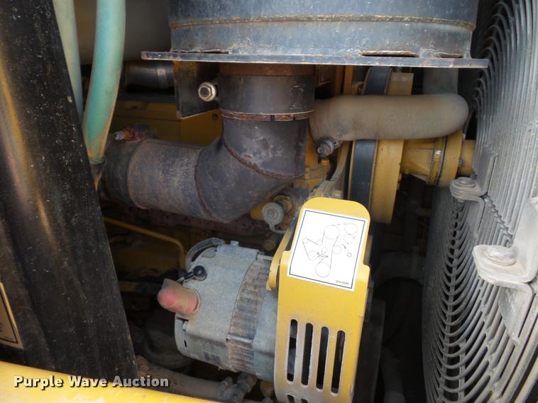 image for item DD1567 2004 Caterpillar 963C track loader