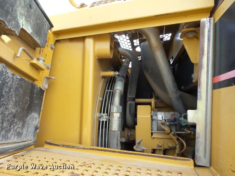 image for item DD1567 2004 Caterpillar 963C track loader