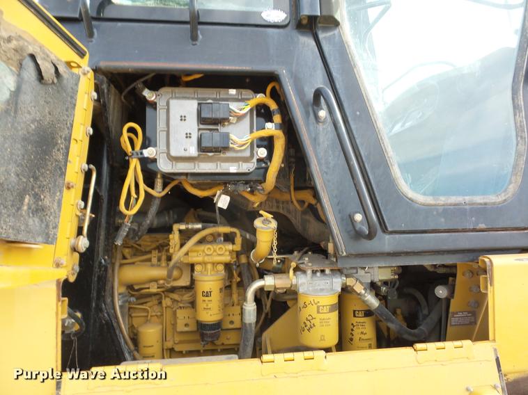 image for item DD1567 2004 Caterpillar 963C track loader