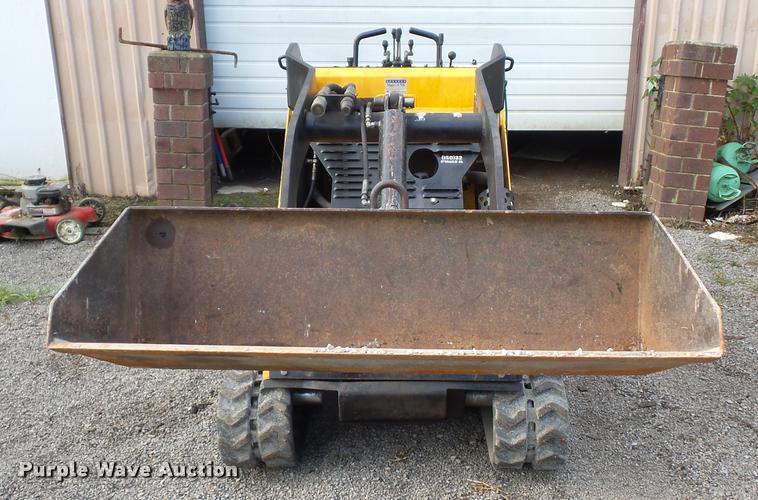 image for item DD1582 Boxer TD327 utility loader