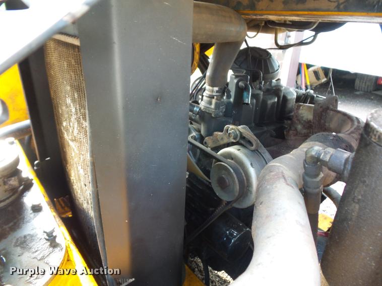 image for item DD1582 Boxer TD327 utility loader