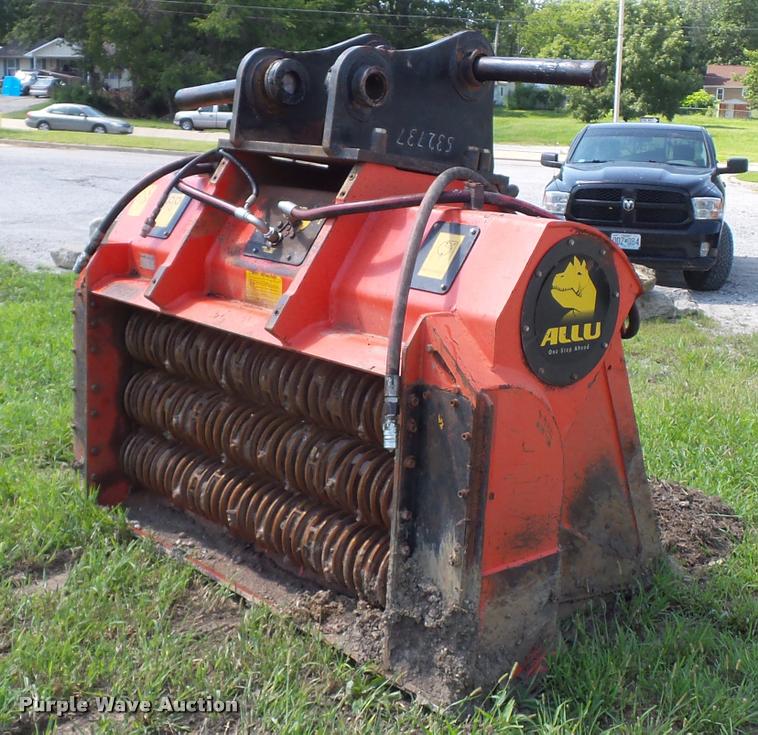 image for item DD1583 2011 Allu DH-3-17 crushing/screening bucket