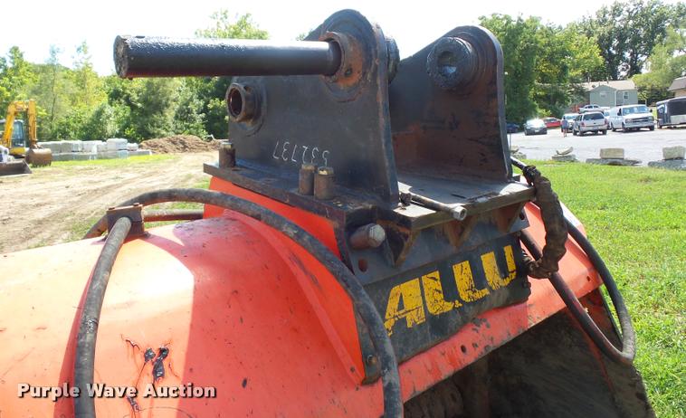 image for item DD1583 2011 Allu DH-3-17 crushing/screening bucket