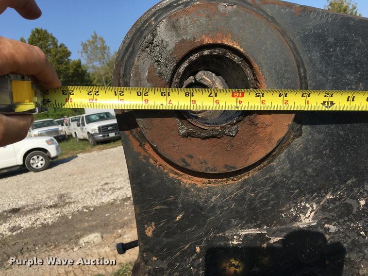 image for item DD1583 2011 Allu DH-3-17 crushing/screening bucket