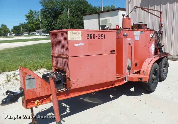 image for item DF9319 2002 Crafco EZ Pour melter applicator