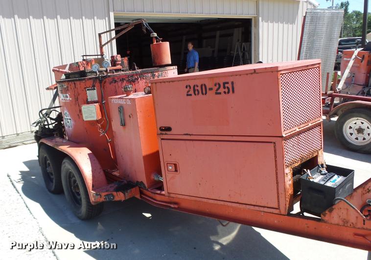 image for item DF9319 2002 Crafco EZ Pour melter applicator