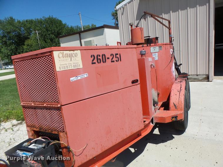 image for item DF9319 2002 Crafco EZ Pour melter applicator