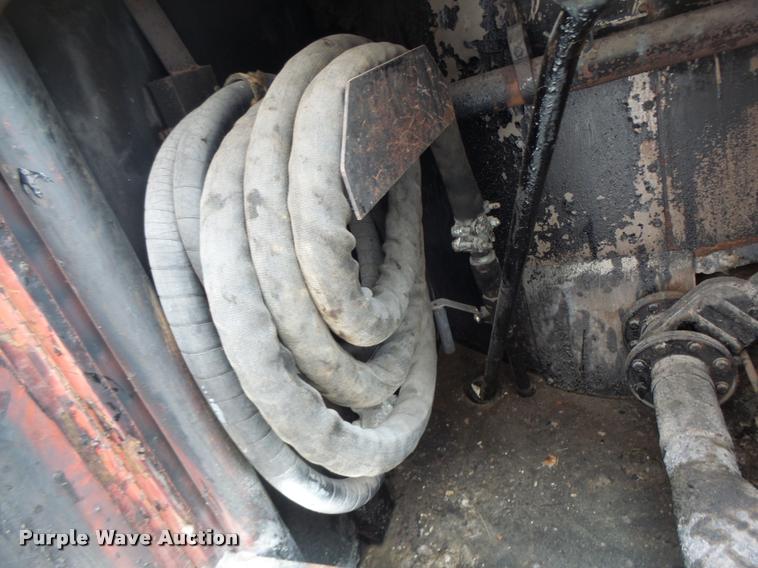 image for item DF9319 2002 Crafco EZ Pour melter applicator