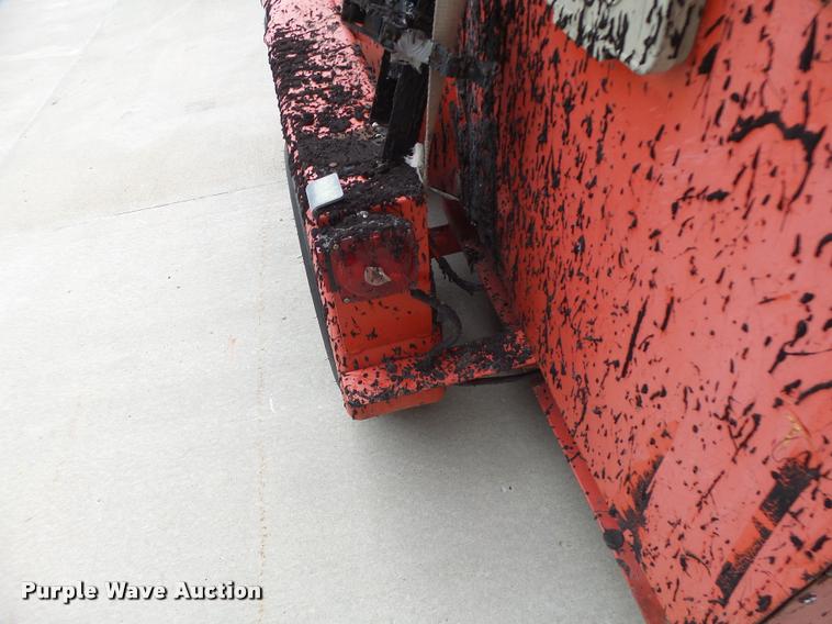 image for item DF9319 2002 Crafco EZ Pour melter applicator