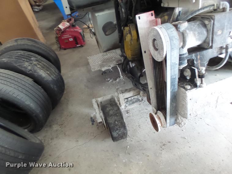 image for item DF9320 2005 Husqvarna RS8500D concrete saw