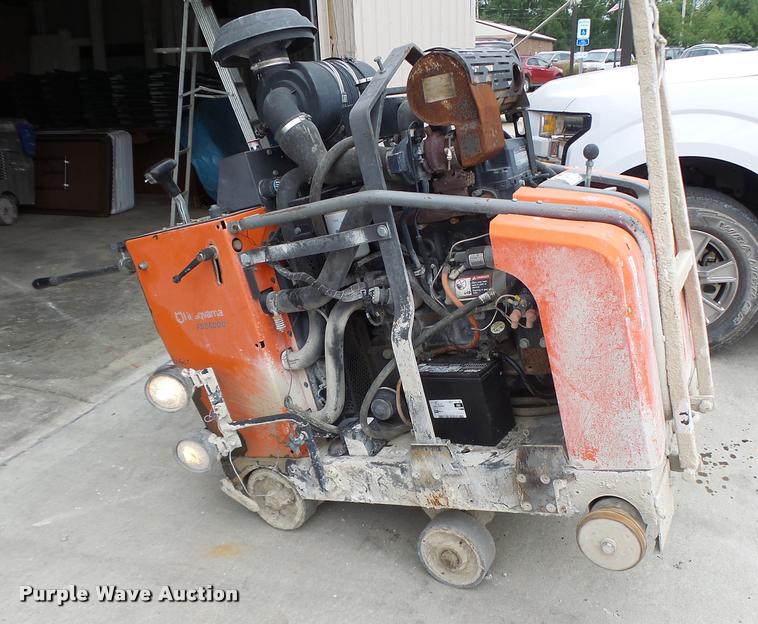 image for item DF9322 2010 Husqvarna FS6600 concrete saw