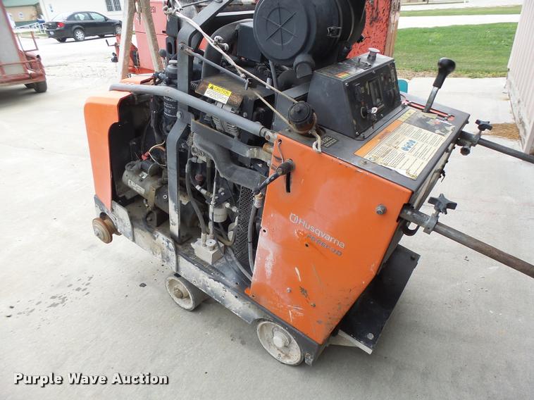 image for item DF9322 2010 Husqvarna FS6600 concrete saw