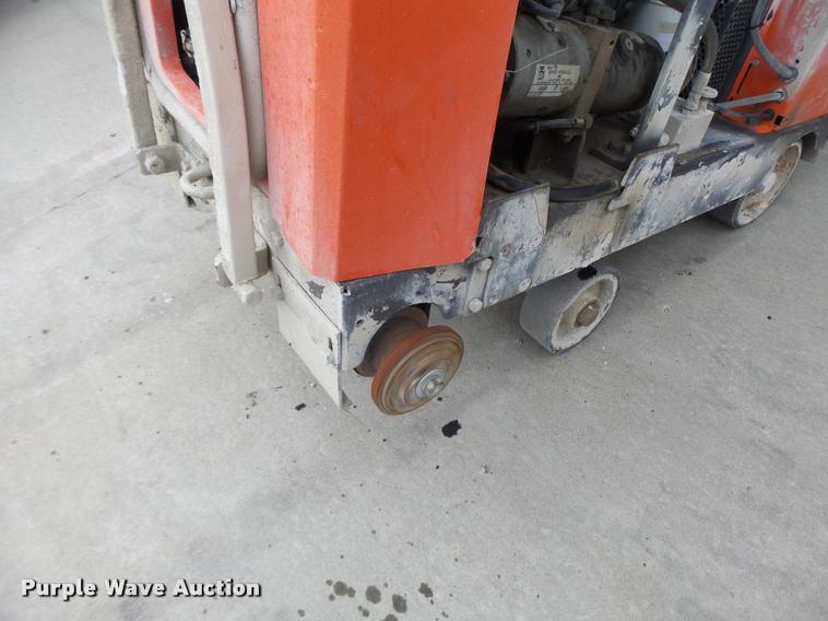 image for item DF9322 2010 Husqvarna FS6600 concrete saw