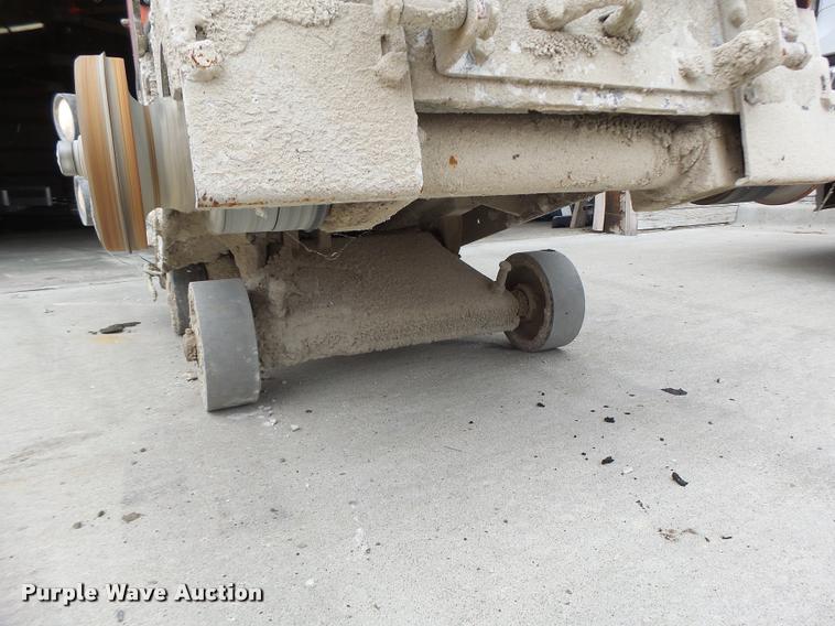 image for item DF9322 2010 Husqvarna FS6600 concrete saw