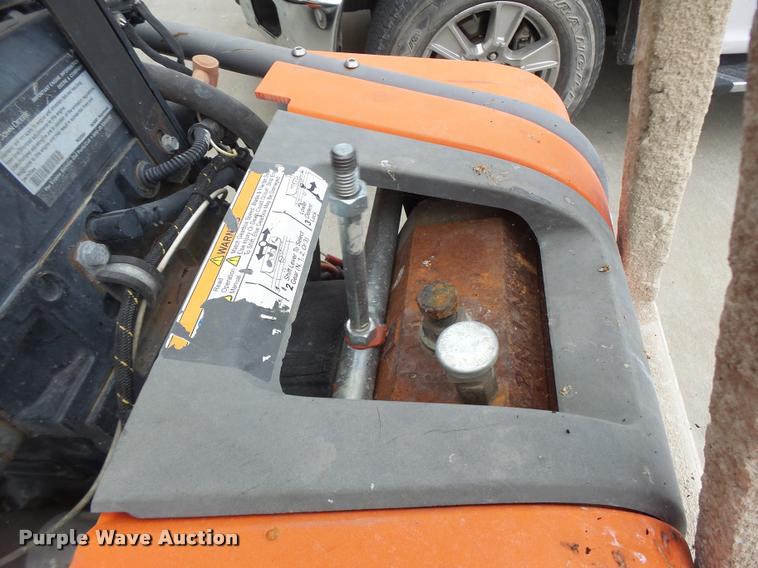 image for item DF9322 2010 Husqvarna FS6600 concrete saw