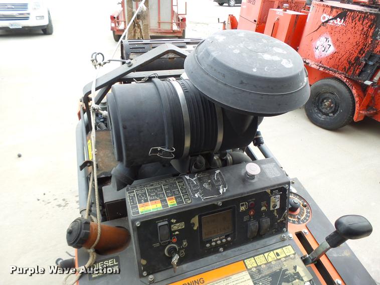 image for item DF9322 2010 Husqvarna FS6600 concrete saw