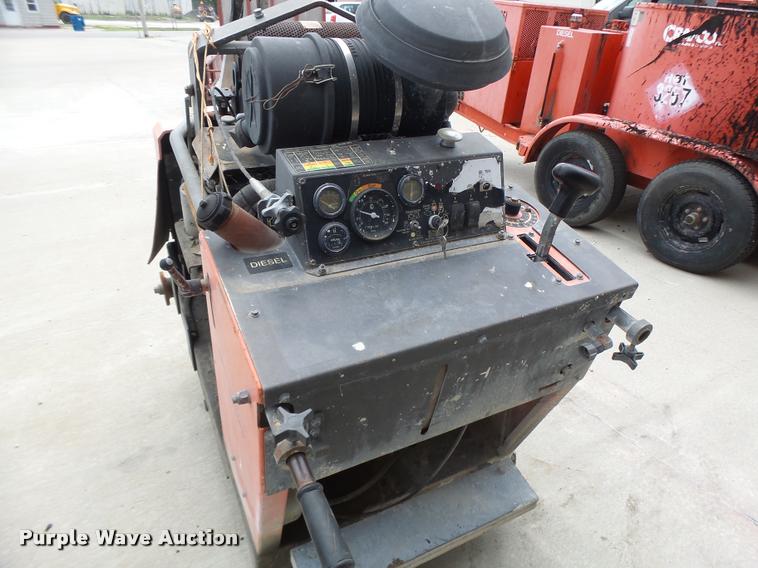 image for item DF9323 2008 Husqvarna FS6600D concrete saw