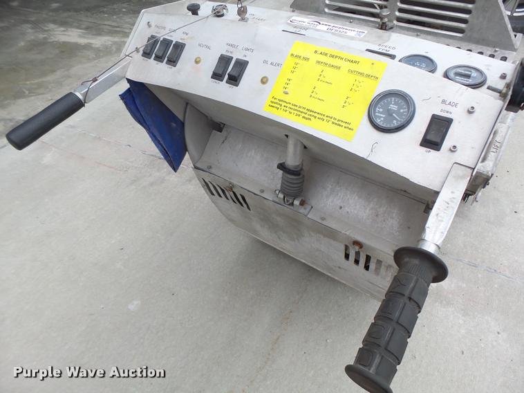 image for item DF9325 Soft Cut GX4200 concrete saw