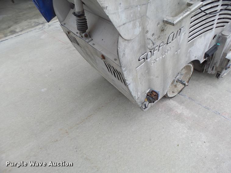 image for item DF9325 Soft Cut GX4200 concrete saw