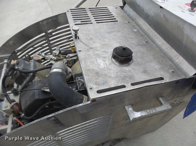 image for item DF9325 Soft Cut GX4200 concrete saw