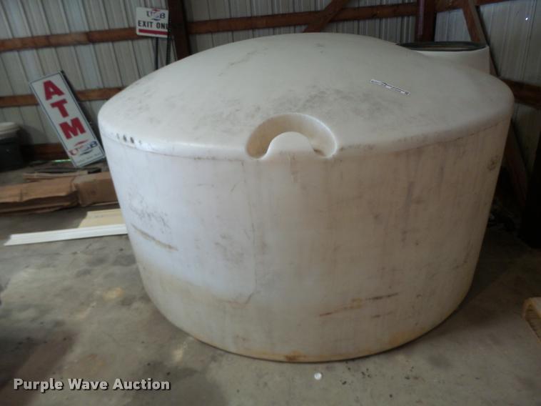 image for item DF9328 Poly tank