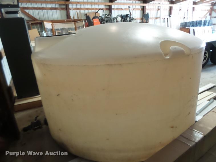 image for item DF9328 Poly tank