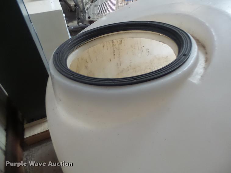 image for item DF9328 Poly tank