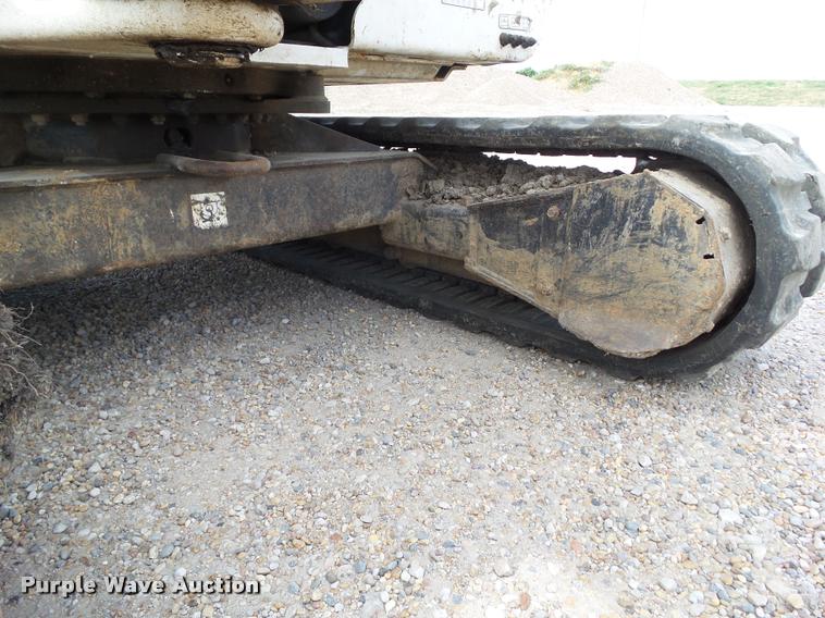 image for item DH9372 2002 Bobcat 334D compact excavator