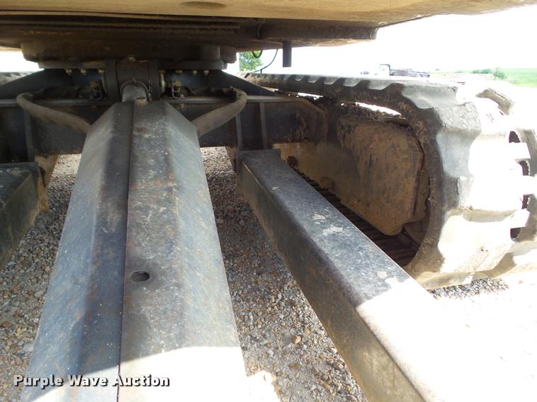 image for item DH9372 2002 Bobcat 334D compact excavator