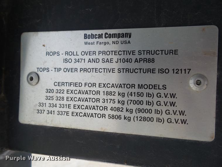 image for item DH9372 2002 Bobcat 334D compact excavator