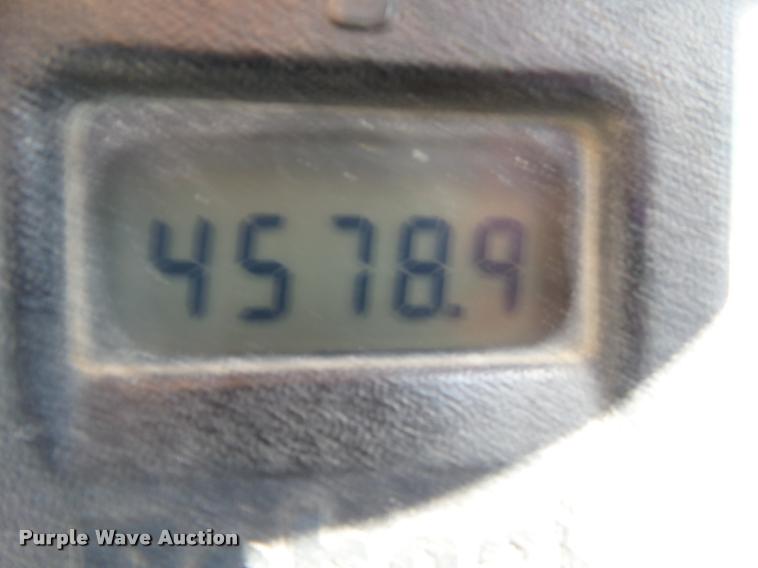 image for item DH9372 2002 Bobcat 334D compact excavator