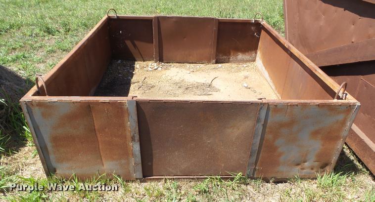 image for item DH9373 Gravel box