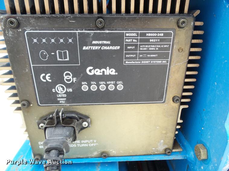 image for item DH9398 2007 Genie GR20 boom lift