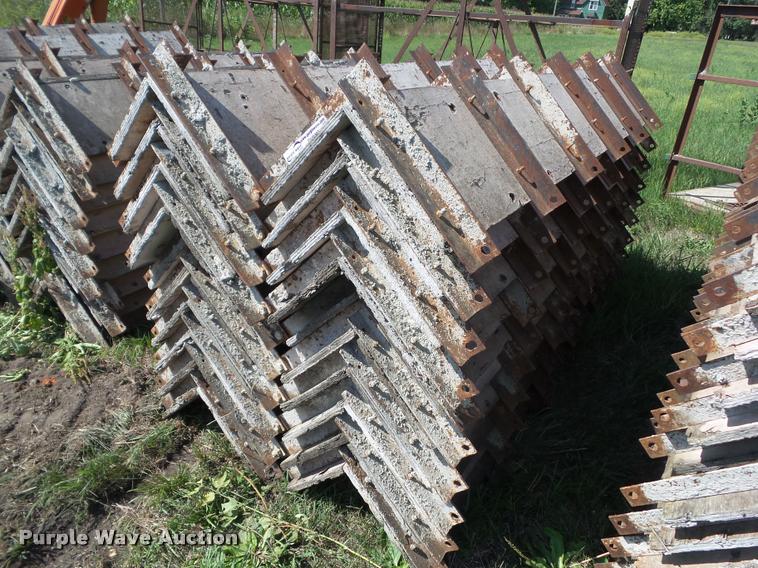 image for item DH9418 (38) concrete pier forms