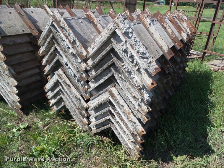 image for item DH9418 (38) concrete pier forms