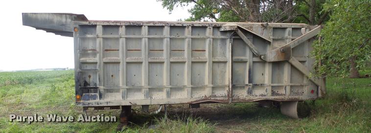 image for item DH9705 2009 Reynolds Truck Equipment dump bed
