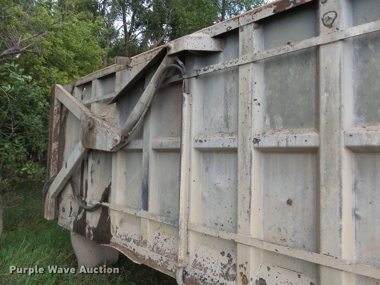 image for item DH9705 2009 Reynolds Truck Equipment dump bed