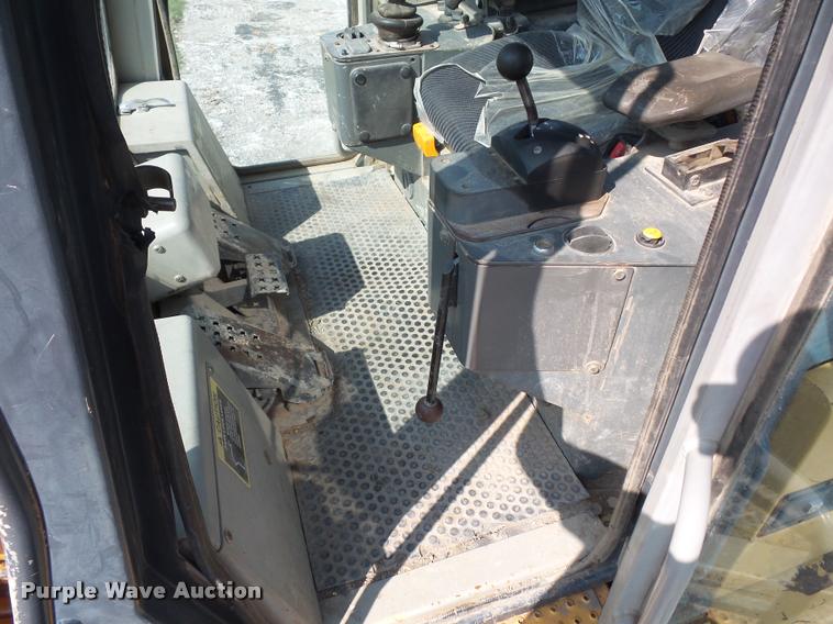 image for item DP9204 2003 John Deere 655C Series II track loader