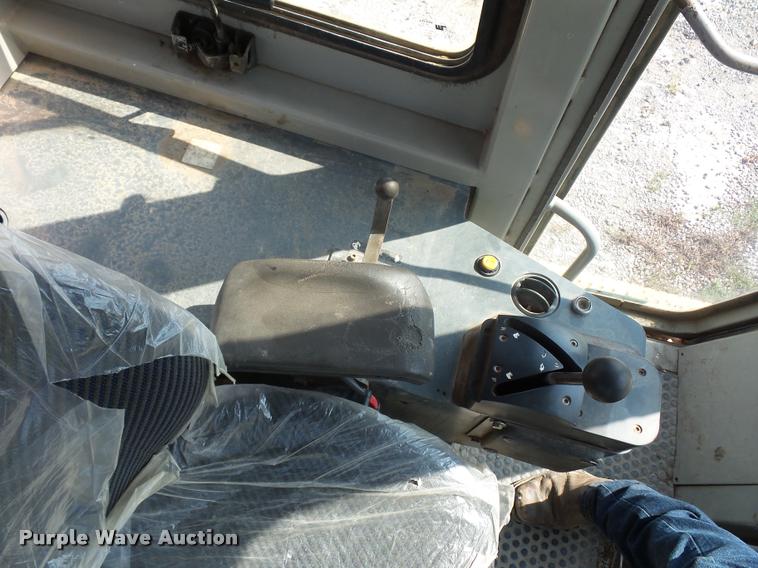 image for item DP9204 2003 John Deere 655C Series II track loader