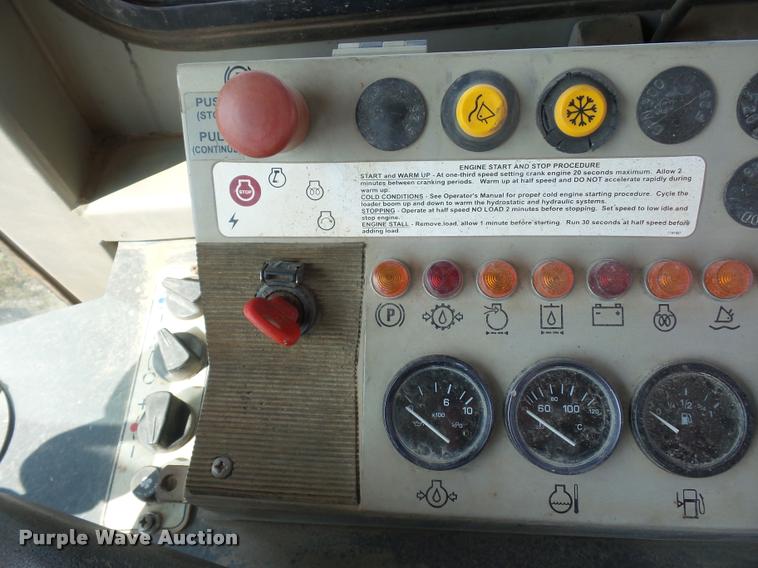 image for item DP9204 2003 John Deere 655C Series II track loader