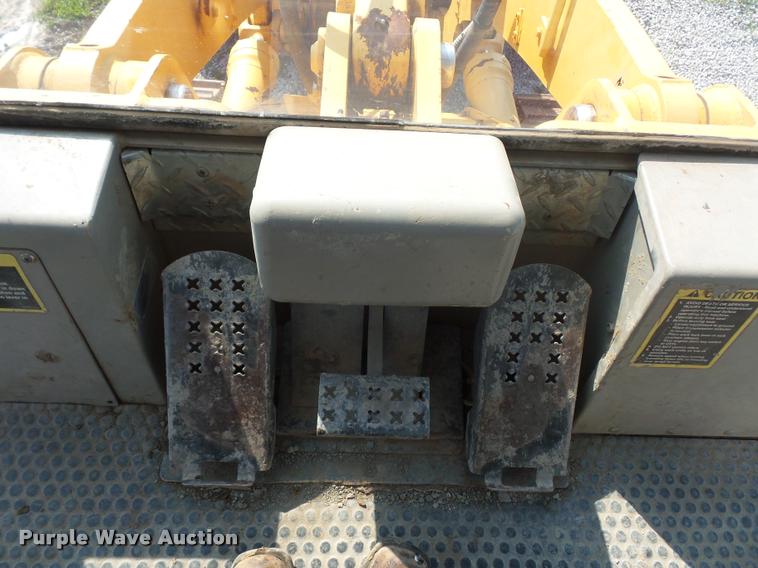 image for item DP9204 2003 John Deere 655C Series II track loader