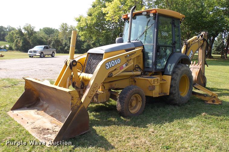 image for item DP9727 2005 John Deere 310G backhoe