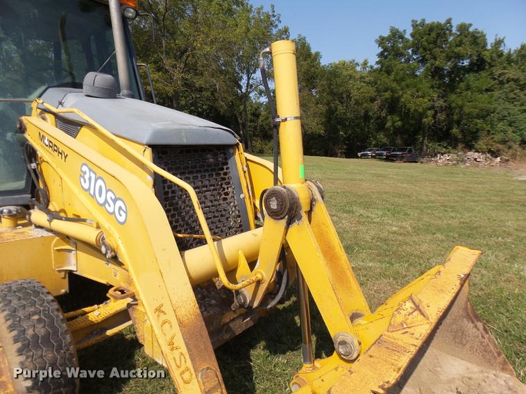 image for item DP9727 2005 John Deere 310G backhoe