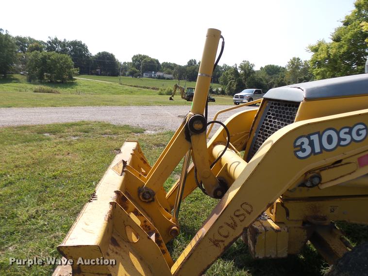 image for item DP9727 2005 John Deere 310G backhoe