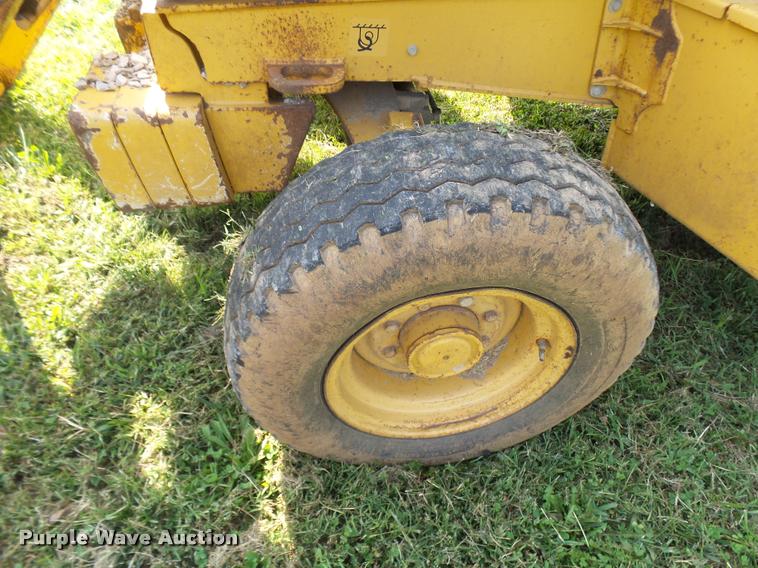 image for item DP9727 2005 John Deere 310G backhoe