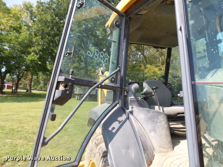 image for item DP9727 2005 John Deere 310G backhoe